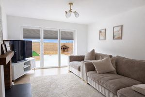 Photo 16- click for photo gallery